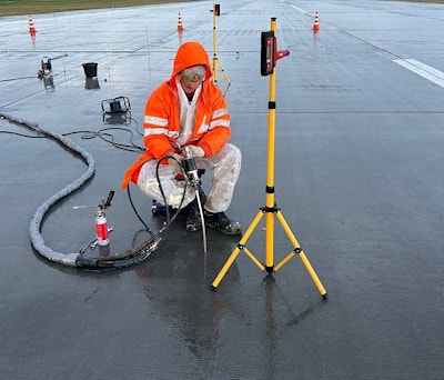 Композитно-геополимерное инъектирование: восстановление покрытий и укрепление оснований без демонтажа